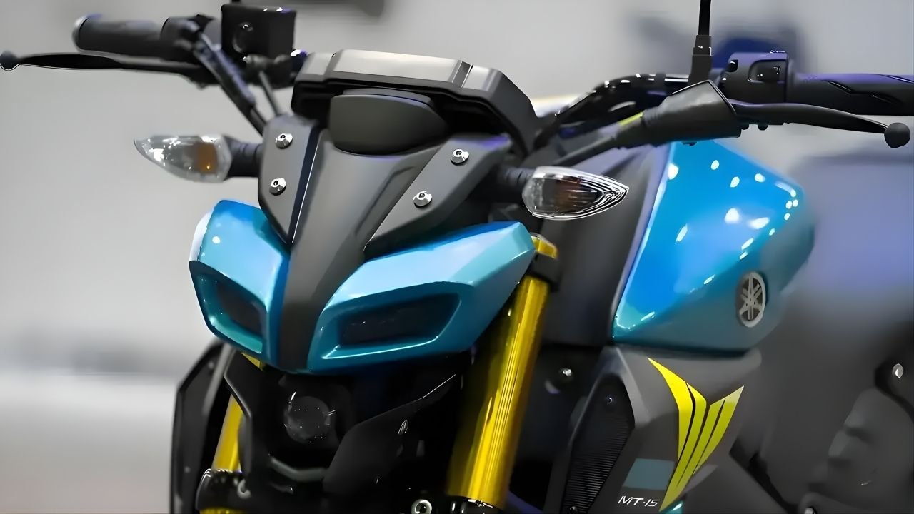 Yamaha MT-15 V2 Unveiled with Liquid-Cooled 155cc Engine, 56 kmpl Mileage & Indian Pricing